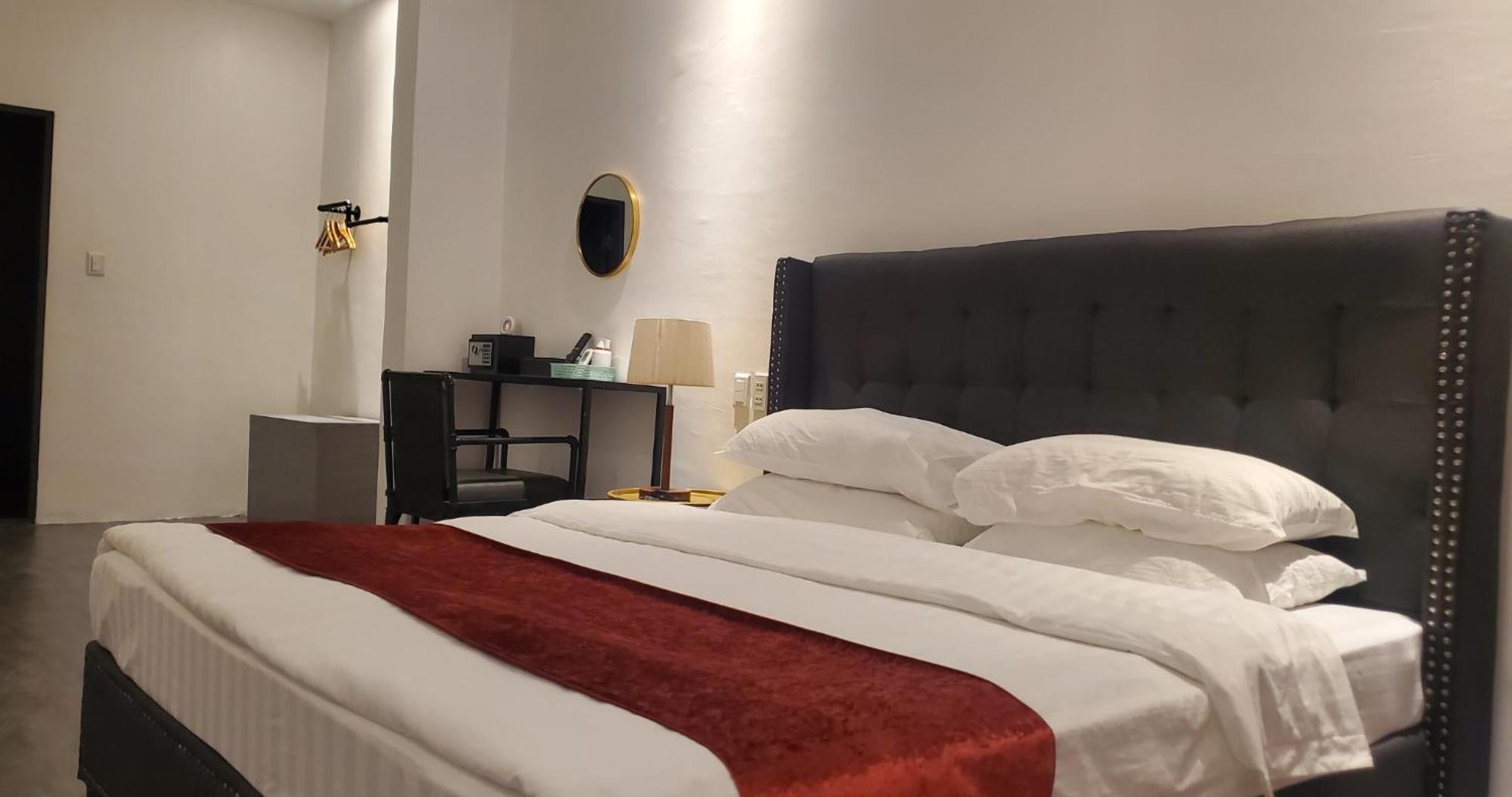 Aston Stay And Villas Mabalacat Екстериор снимка